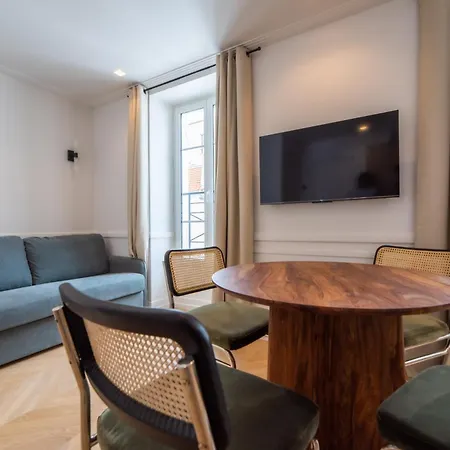 Cute One Bedroom Flat Near Bastille Parigi